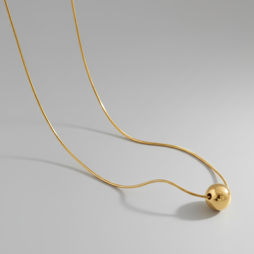 Ball necklace